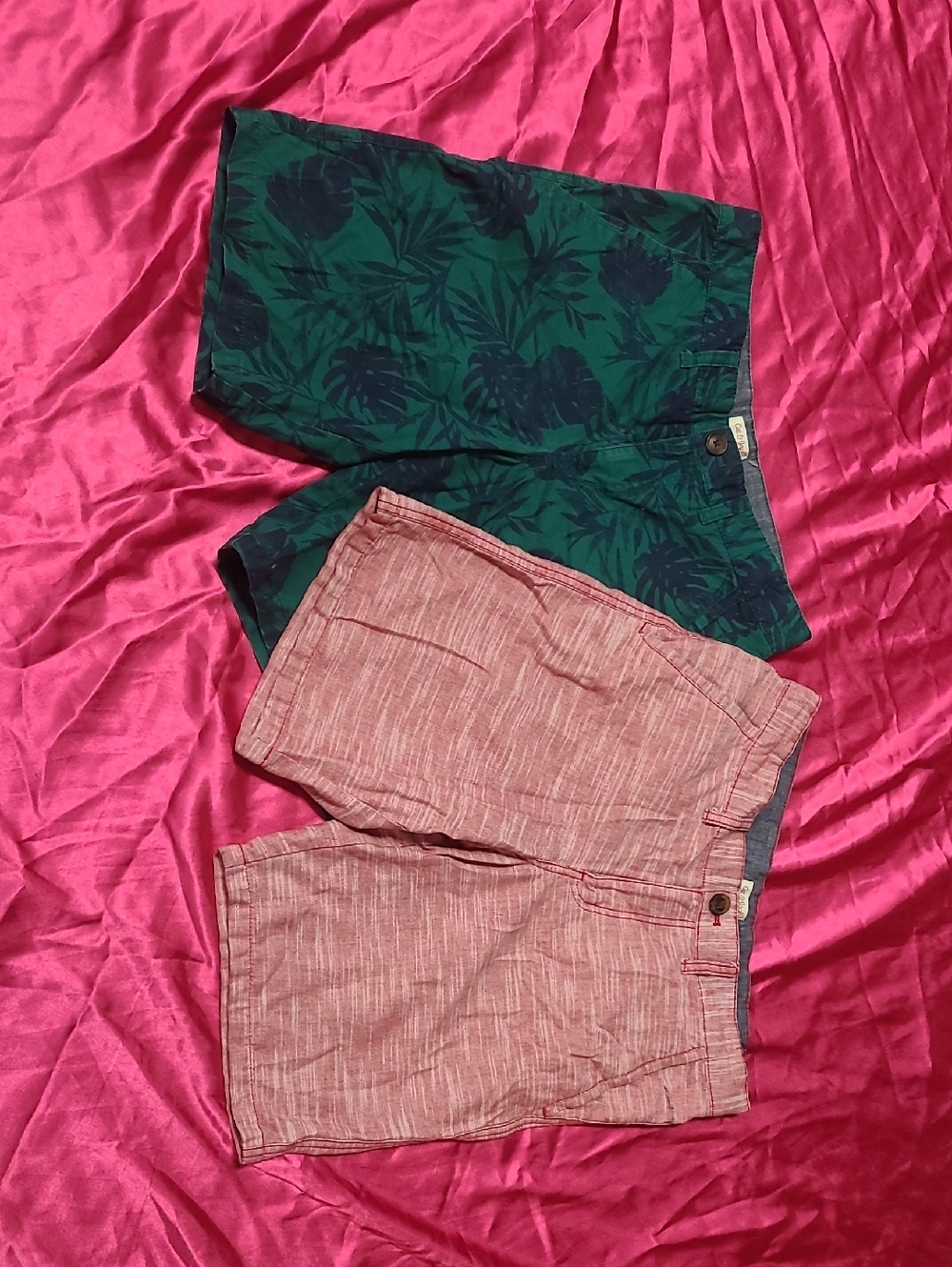Cat & Jack Green Leaf Print and Red Heather Boys Shorts 2 Pair